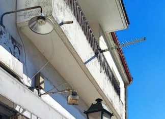 ‘Τουρλού- τουρλού’ το κέντρο της πόλης του Καρπενησίου kolones