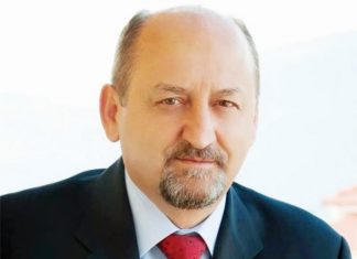 169f5736 74fc 4740 a5f7 5cb22368ec64