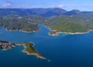 Ανάδειξη της Λίμνης Κρεμαστών: Συντονισμένες δράσεις και επενδύσεις για τον παραλίμνιο πλούτο της Δυτικής Ελλάδας limni kremaston theodorou 696x404 1