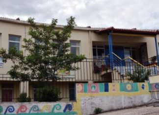 Έγκριση Προγραμματικής Σύμβασης για τη συντήρηση των στεγών του 3ου Δημοτικού και 2ου Γυμνασίου Καρπενησίου 3dm