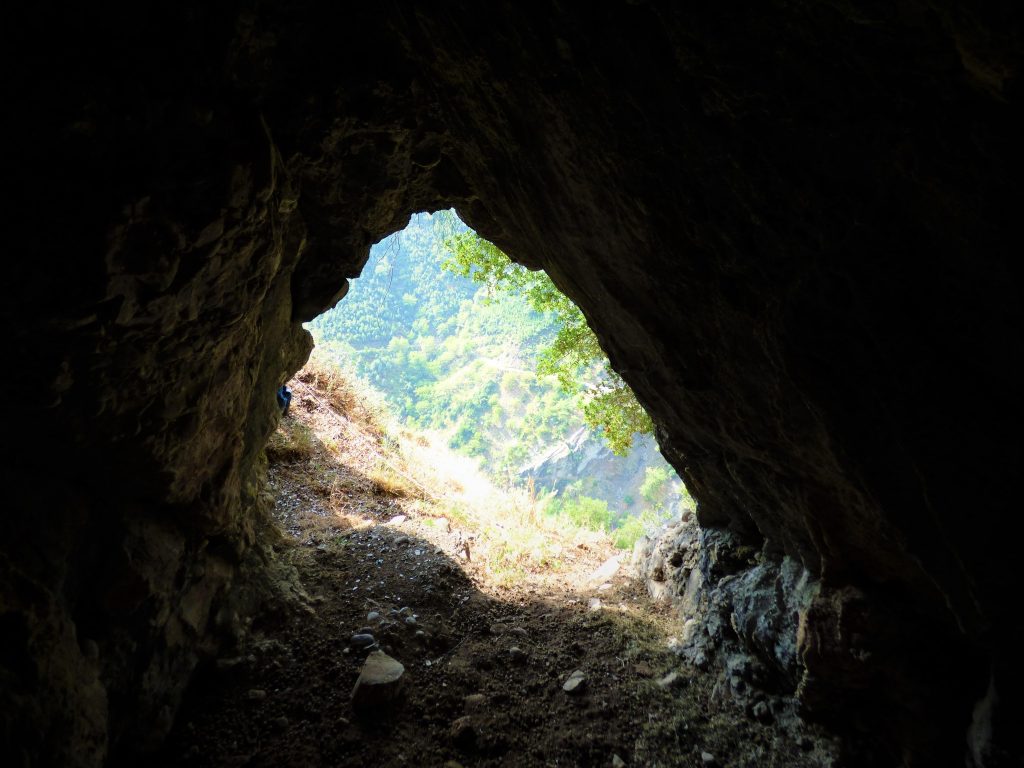 ΜΑΚΟΛΙΤΣΑΣ 3