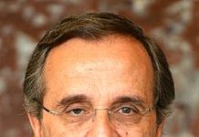 Σαμαράς σε κυβέρνηση: Δεν μπορείτε να αρνείστε την εκταφή σορών των θυμάτων των Τεμπών antonis samaras october 2014