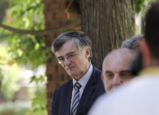 tsiodrasc5d62589eb52e84c9c2dd1db67e0 l