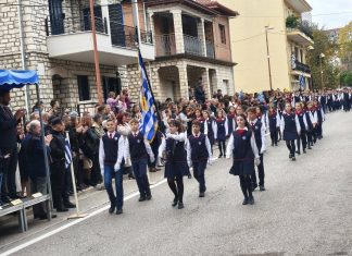 28η Οκτωβρίου. Με σύμμαχο τον καιρό στο Καρπενήσι ΚΑΡΠΕΝΗΣΙ1