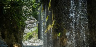 waterfalls,on,the,river,krikiliotis,at,panta,vrexei,in,evritania