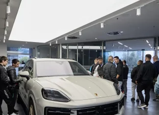 Porsche: ενισχύει τις σχολές μαθητείας της ΔΥΠΑ porsche 1