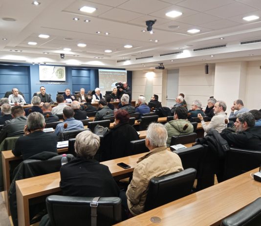 sintonistiko agrinio karpenisi 21