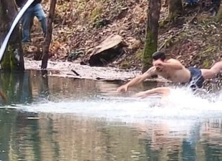 Θεοφάνια Καρπενήσι. Κατάνυξη στη Λίμνη του Μικρού Χωριού ΘΕΟΦΑΝΙΑ ΚΑΡΠΕΝΗΣΙ2 Αντιγραφή