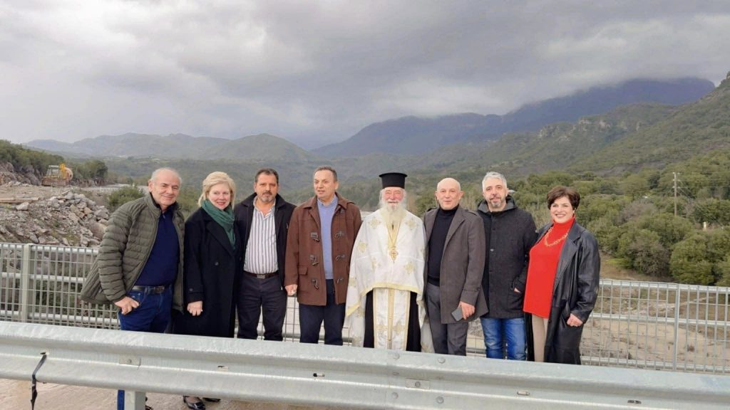 ΘΕΟΦΑΝΙΑ ΤΕΜΠΛΑ