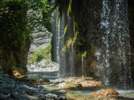 waterfalls,on,the,river,krikiliotis,at,panta,vrexei,in,evritania