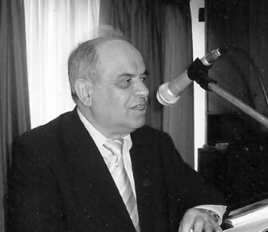 ΔΟΜΝΙΣΤΑ ΠΑΠΑΔΟΠΟΥΛΟΣ