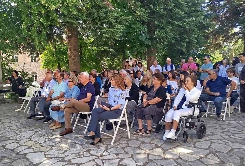 ΥΠΟΤΡΟΦΙΕΣ ΒΕΛΟΥΧΙ 2