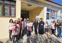 ΔΕΛΤΙΟ ΤΥΠΟΥ kidscom & joie ΥΙΟΘΕΤΟΥΝ ΤΑ ΑΓΡΑΦΑ1